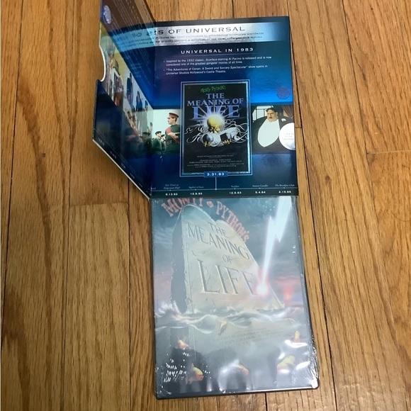 Monty Python’s The Meaning of Life DVD Movie Funny 1983 New Sealed Bonus Feature - Picture 3 of 4